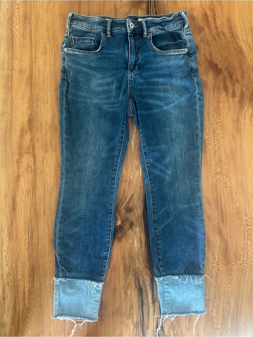 Pilcro & The Letterpress High Rise
Skinny Jeans Cropped Raw Hem Cuffed | Size:29